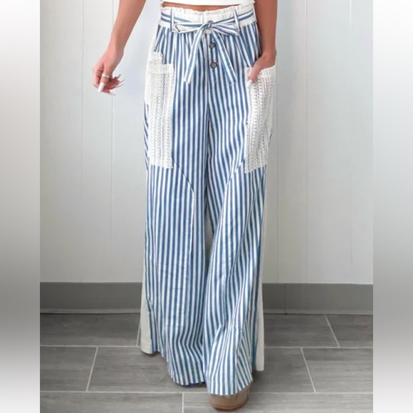 POL Sailor Darling contrasting Pants NWOT - Picture 1 of 7